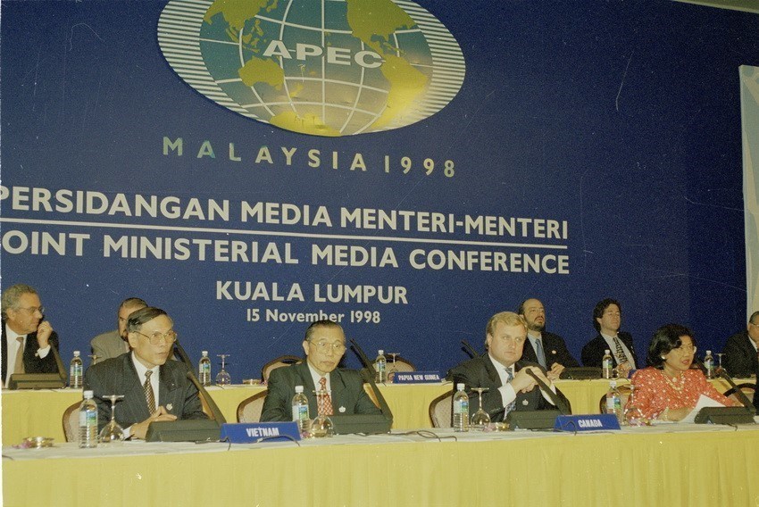 Việt Nam gia nhập APEC